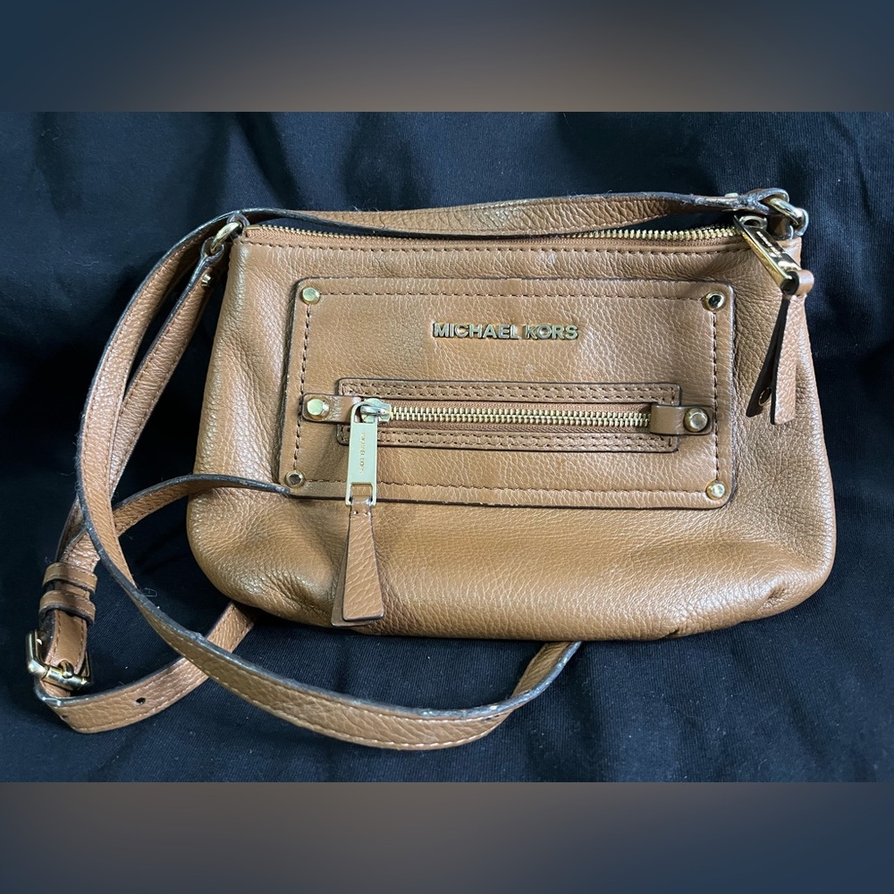 Michael Kors Gilmore Crossbody Satchel
